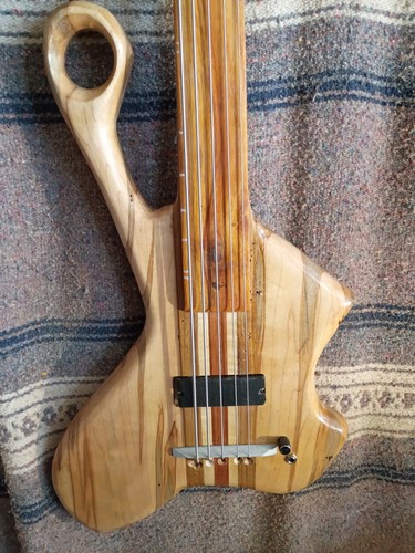 Right hand fretless bass - right-hand,